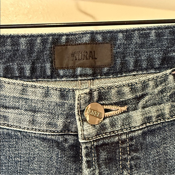 Koral Women's Crop Relaxed Selvage Skinny Blue Jeans Sz 34 - Picture 3 of 9